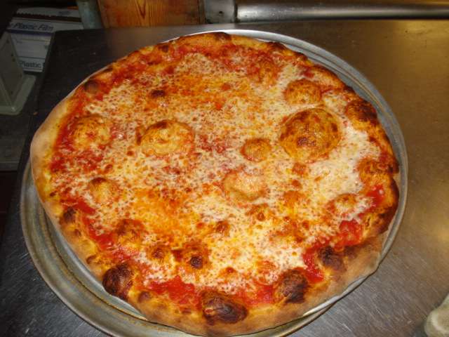 Cindys Pizza & Subs | 2640, 653 Humphrey St, Swampscott, MA 01907, USA | Phone: (781) 599-0358