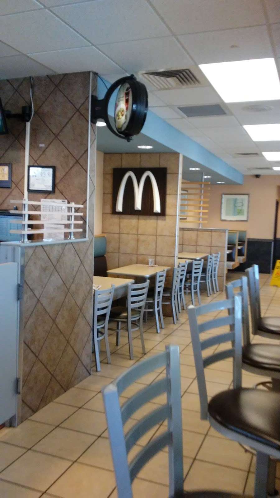 McDonalds | 704 S Main St, Mt Holly, NC 28120, USA | Phone: (704) 827-7879