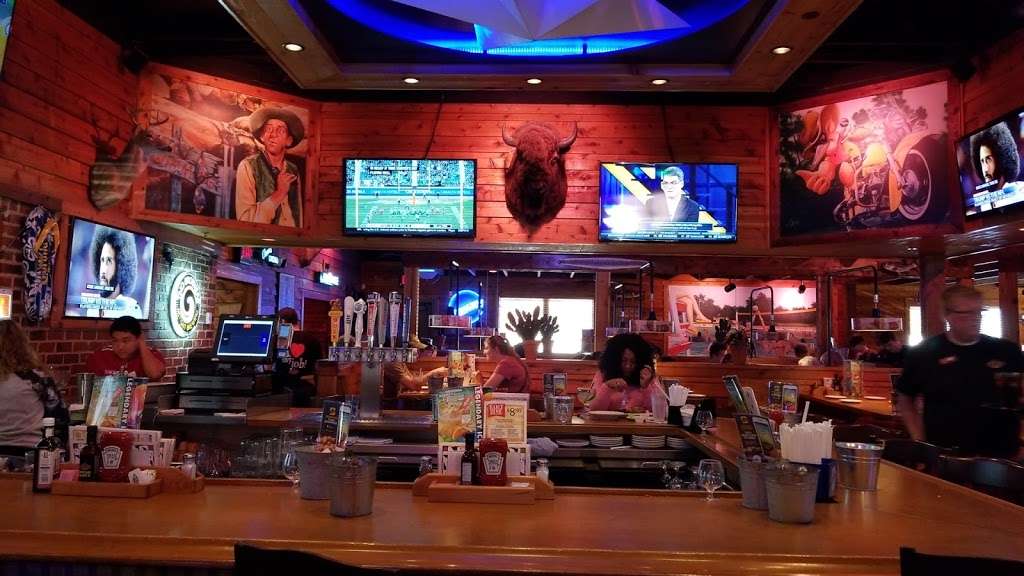 Texas Roadhouse | 2856 Patriots Ln, Naperville, IL 60563 | Phone: (630) 778-0960