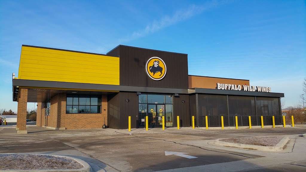 Buffalo Wild Wings | 2685 Sycamore Dr, Morris, IL 60450, USA | Phone: (815) 416-0048