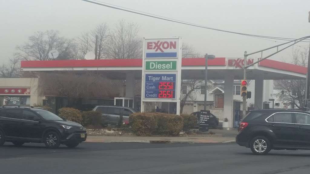 Exxon | 11 E Edgar Rd, Linden, NJ 07036, USA | Phone: (908) 862-2491