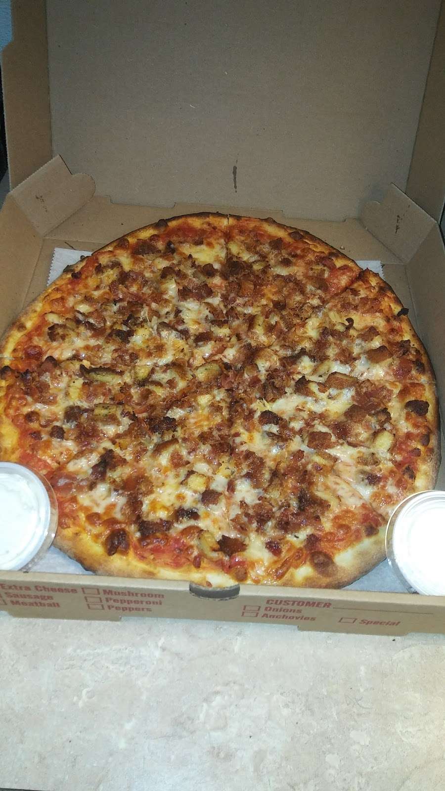 Honeyspot Pizza 5 | 605 Main St, Monroe, CT 06468, USA | Phone: (203) 261-2977