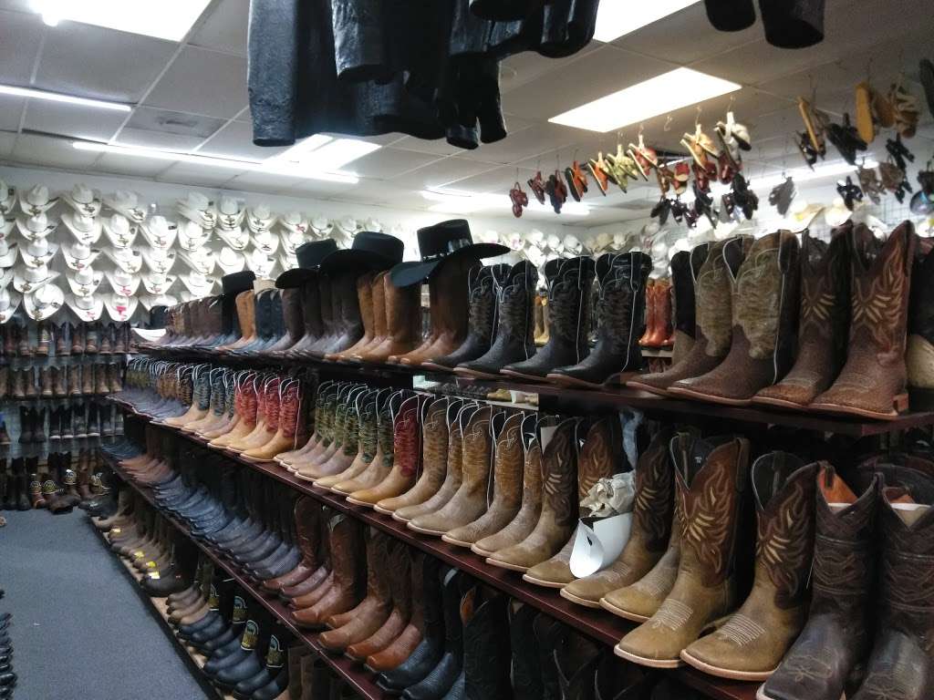 Gomez Western Wear Uvalde | 196 Uvalde Rd, Houston, TX 77015 | Phone: (713) 637-0400