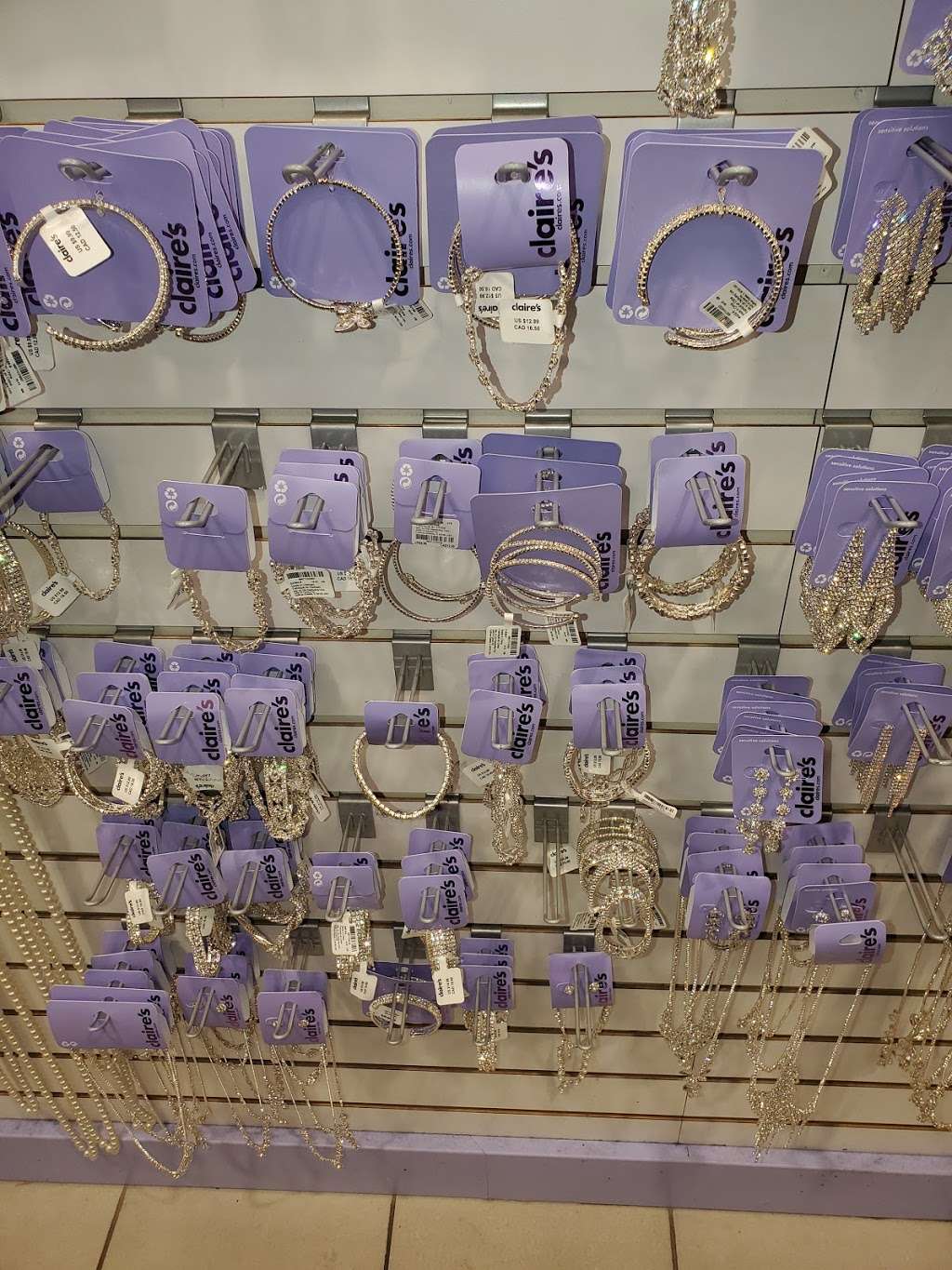 Claires | 4222 N Harlem Ave D1A, Norridge, IL 60706, USA | Phone: (708) 452-5941