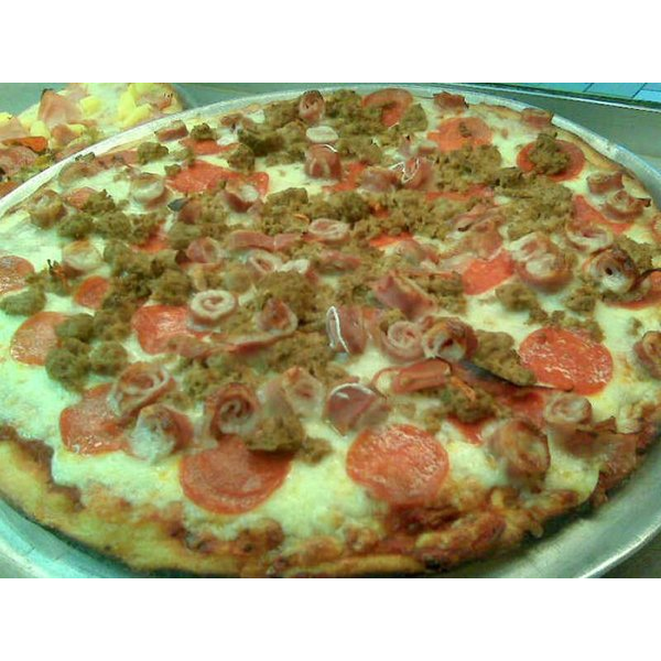 Brothers Pizza | 2084 E Osceola Pkwy, Kissimmee, FL 34743, USA | Phone: (407) 348-4000