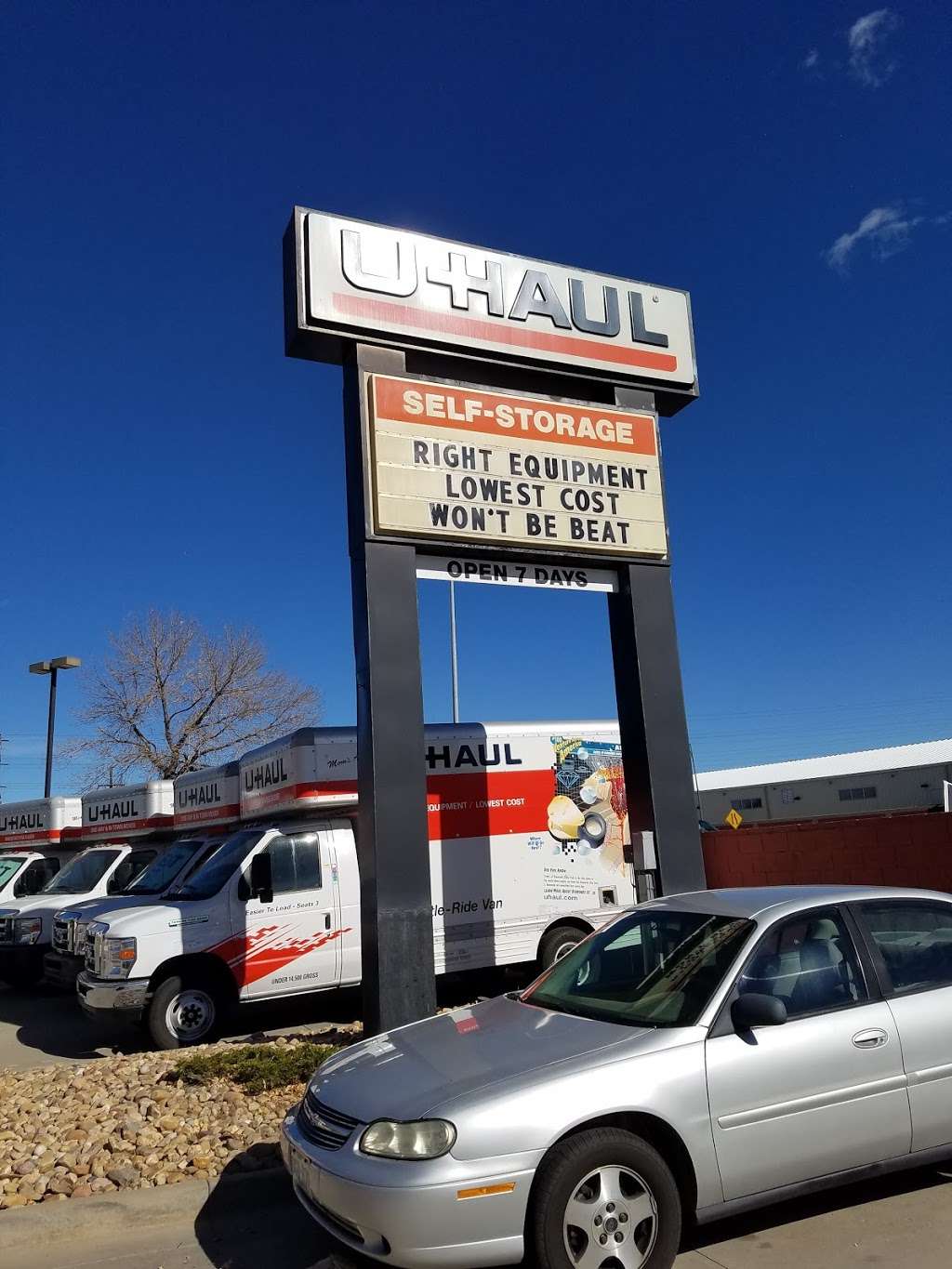 U-Haul Trailer Hitch Super Center at Santa Fe Dr | 4845-4859 S Santa Fe Dr, Littleton, CO 80120 | Phone: (720) 420-7687