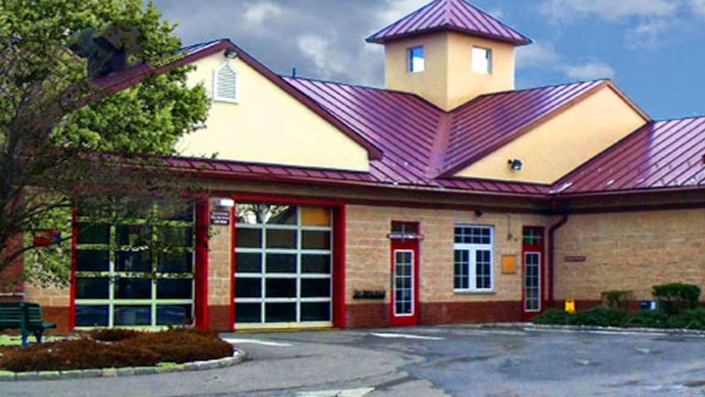 Fast Lane Oil Change and Car Wash 1559 NY22, Brewster, NY 10509, USA