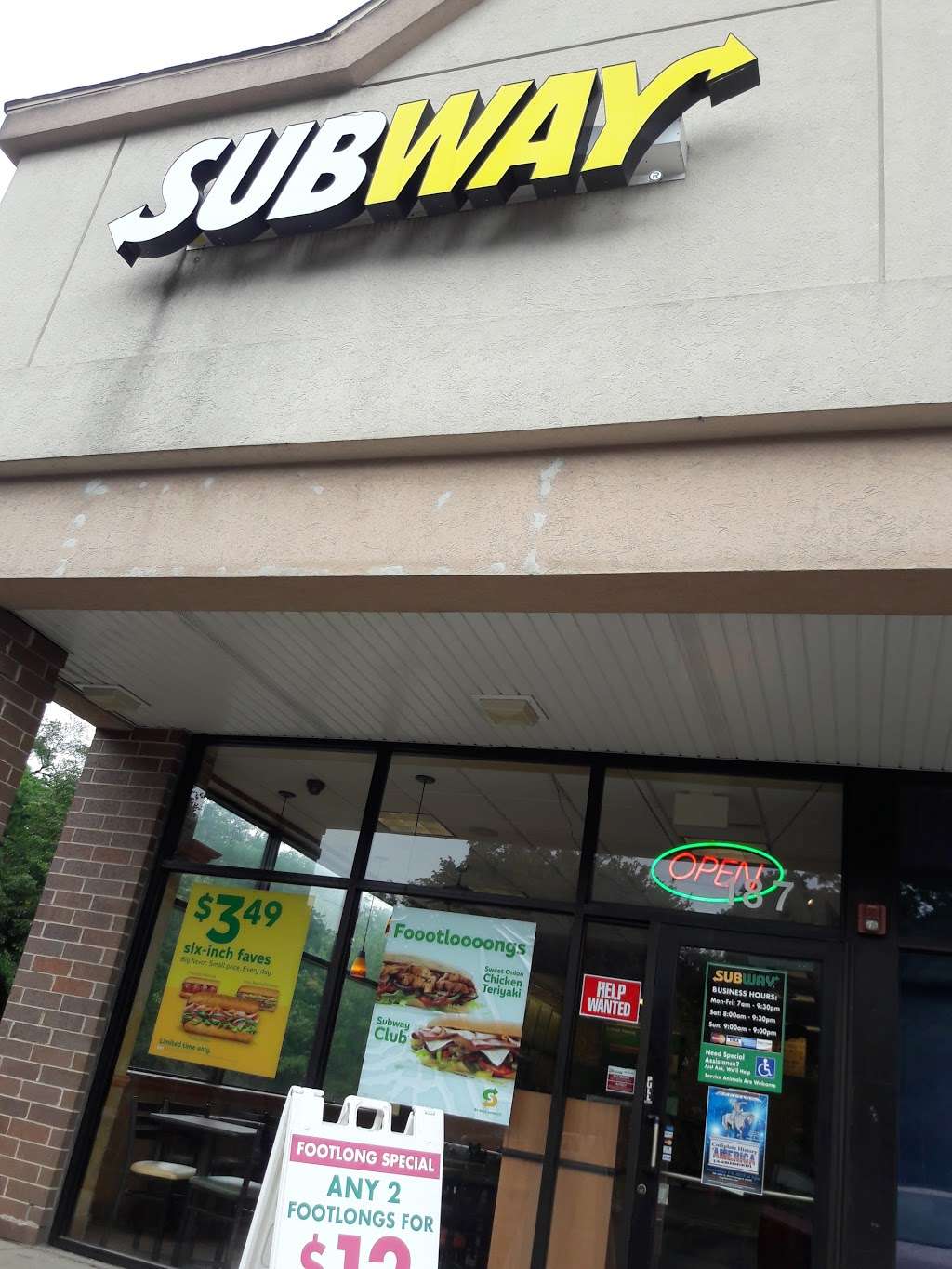 Subway Restaurants | 187 N Neltnor Blvd, West Chicago, IL 60185, USA | Phone: (630) 293-4081