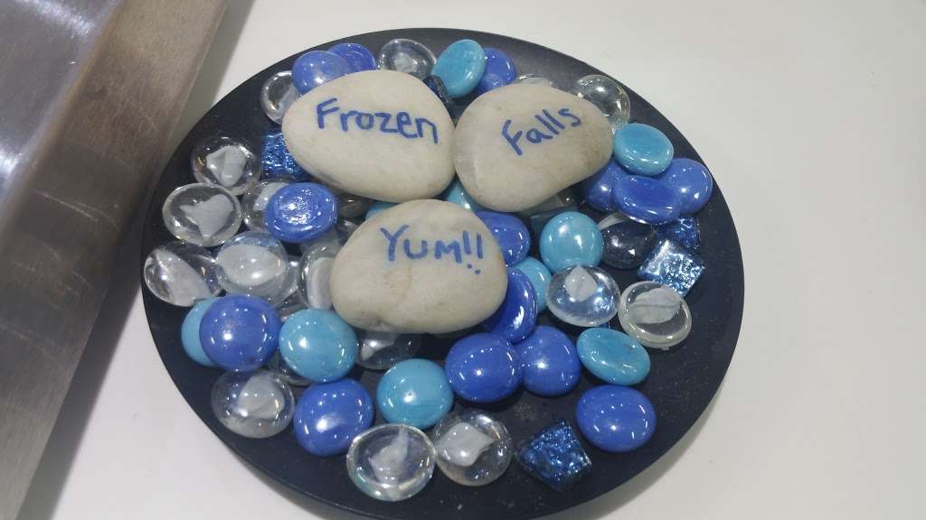 Frozen Falls Yogurt | 413 King George Rd, Basking Ridge, NJ 07920 | Phone: (908) 350-3939