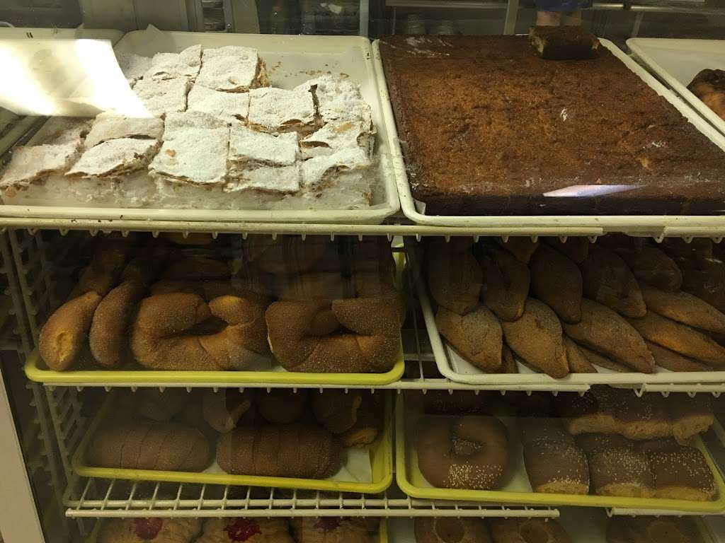 Bakery & Deli Salvadoreno | 7209 E W.T. Harris Blvd, Charlotte, NC 28227, USA | Phone: (704) 535-0623