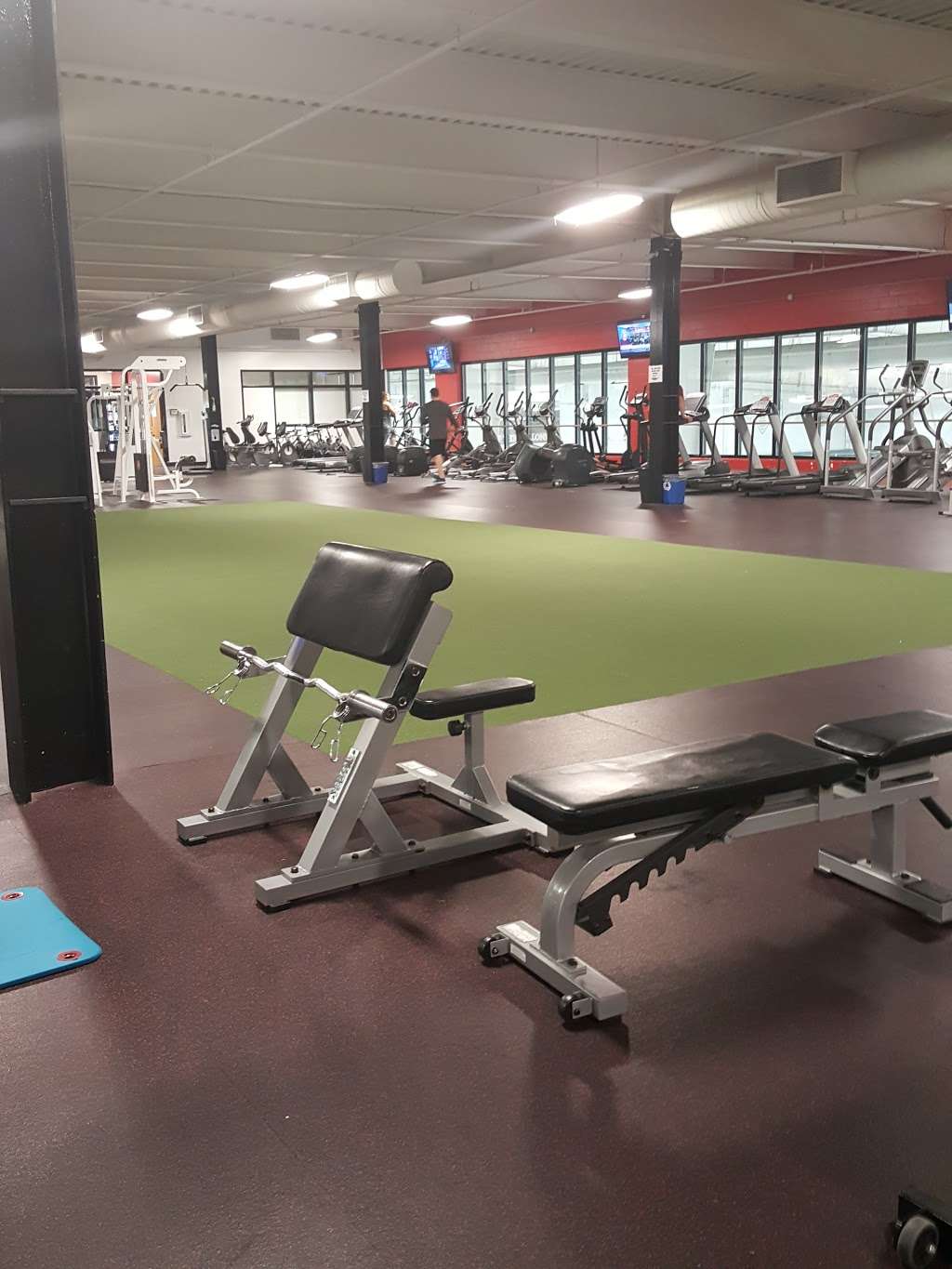 Fox Valley Fitness | 1996 S Kirk Rd, Geneva, IL 60134, USA | Phone: (630) 686-2270