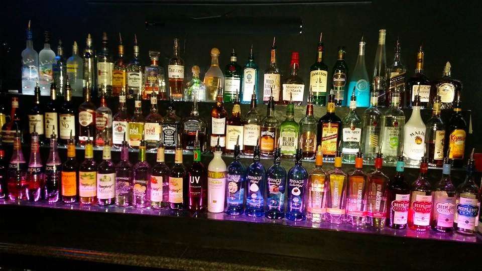 Hometowne Sports Grill | 4543 Pleasant Hill Rd, Kissimmee, FL 34759, USA | Phone: (407) 483-5943