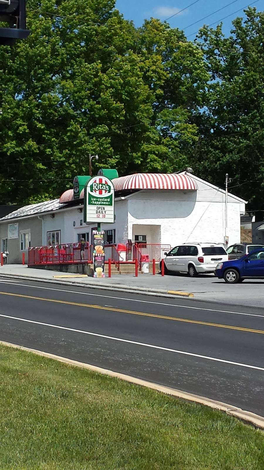 Ritas Italian Ice & Frozen Custard | 290 S Reading Rd, Ephrata, PA 17522, USA | Phone: (717) 466-5696