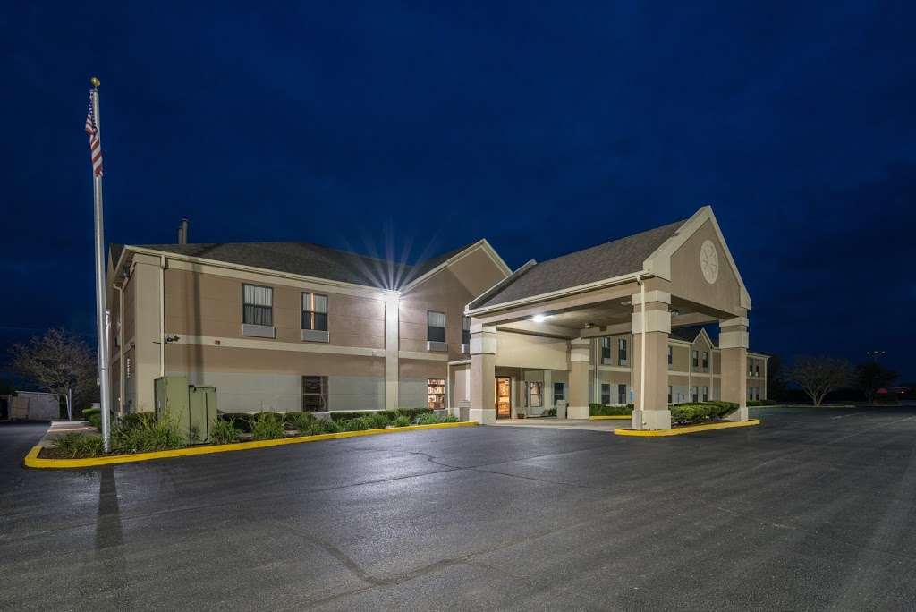 Red Roof Inn Kentland | 205 S 7th St, Kentland, IN 47951, USA | Phone: (219) 474-5700