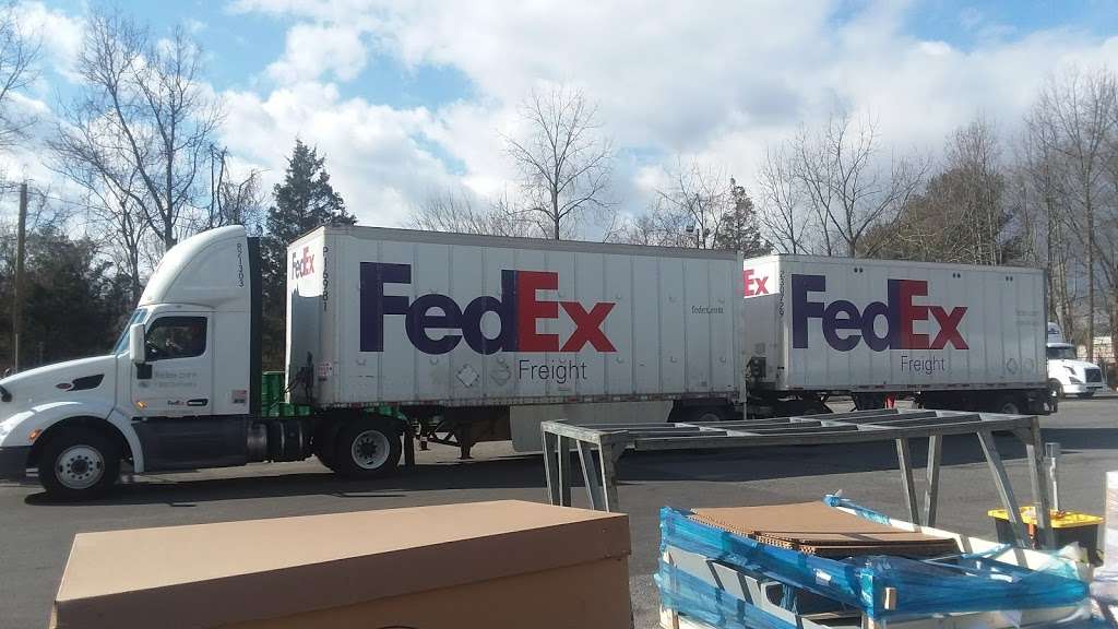 FedEx Freight | 164 W Wheat Rd, Vineland, NJ 08360, USA | Phone: (877) 792-6568