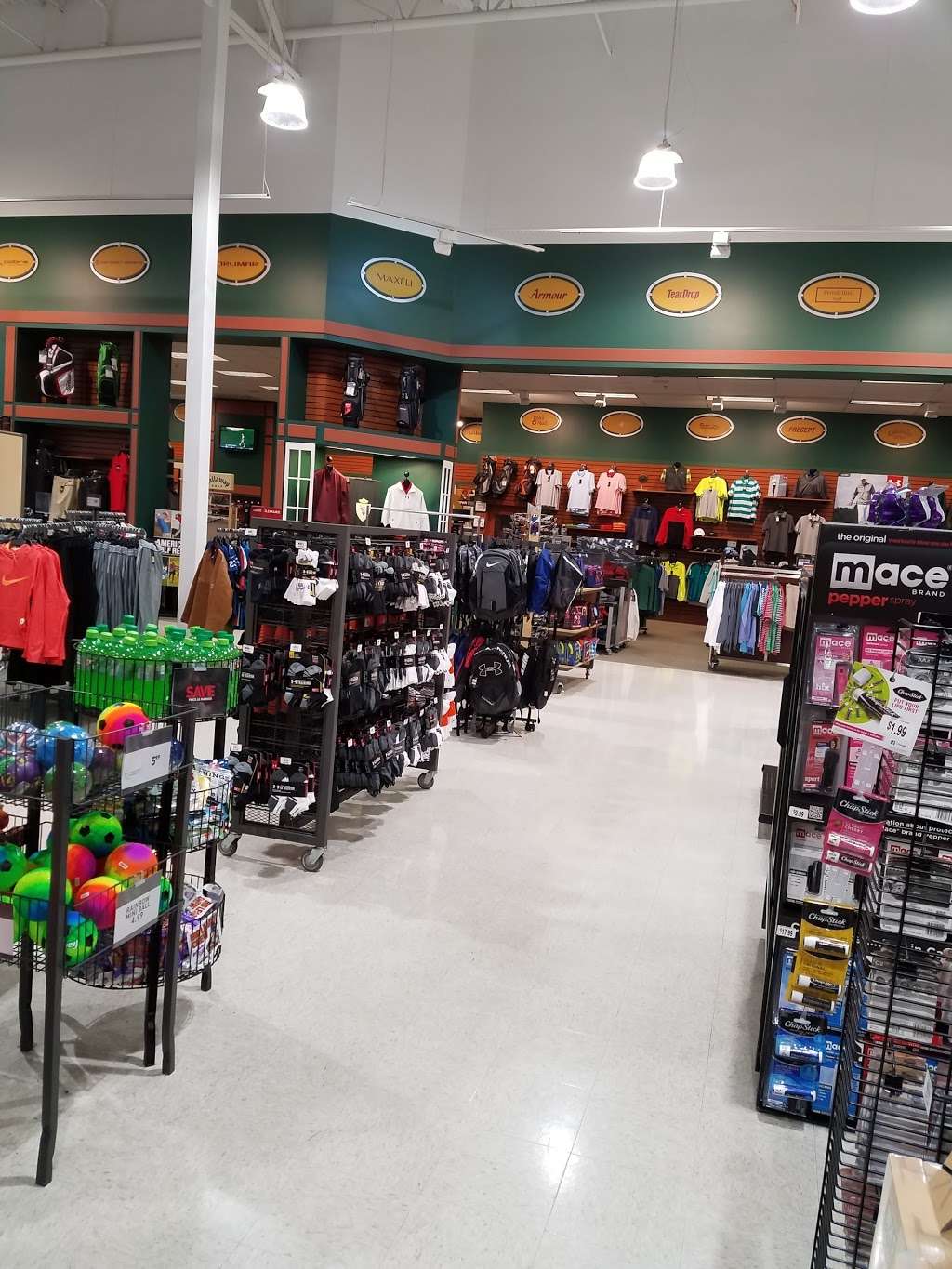 DICKS Sporting Goods | 10375 E US Hwy 36, Avon, IN 46123 | Phone: (317) 271-7850