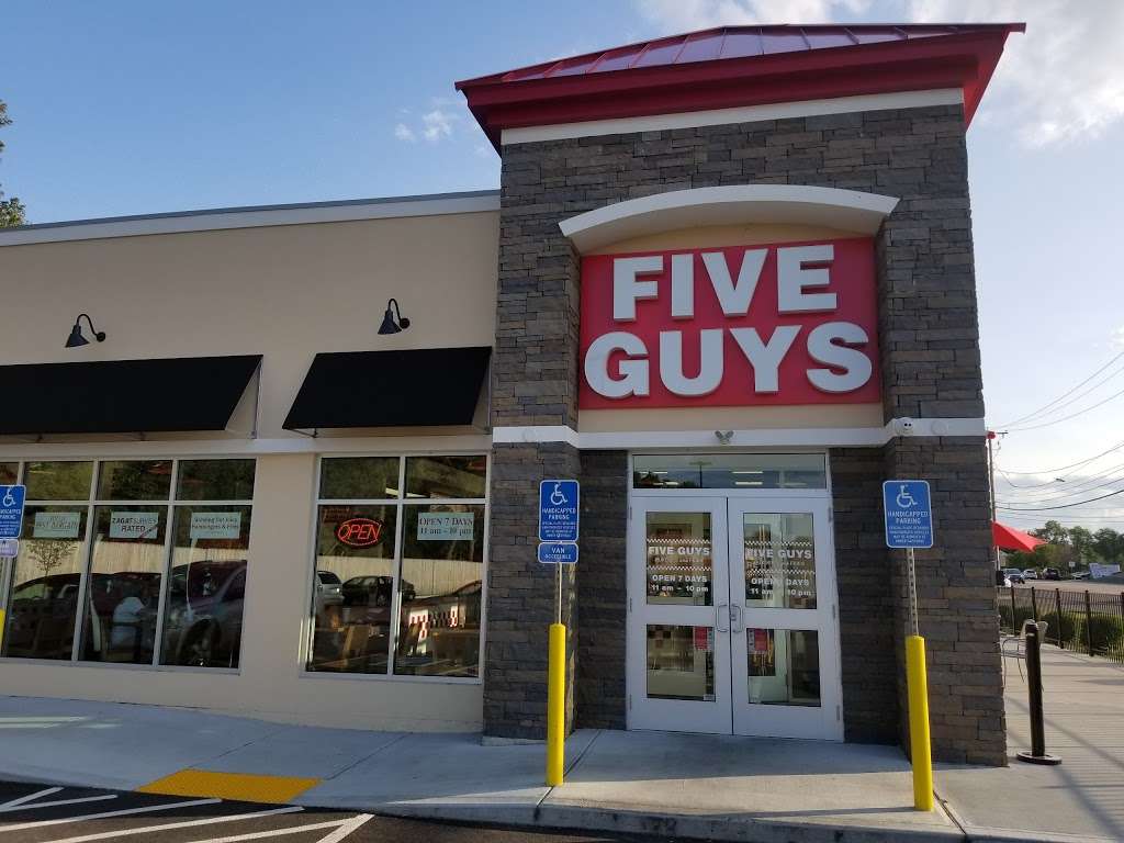 Five Guys | 68 Washington St, South Attleboro, MA 02703, USA | Phone: (508) 915-6177