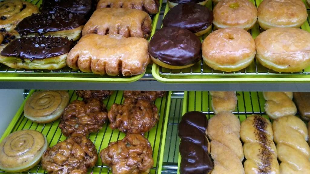 Nates Donuts & Coffee | 5910 Azle Ave #400, Fort Worth, TX 76114, USA | Phone: (682) 312-9309
