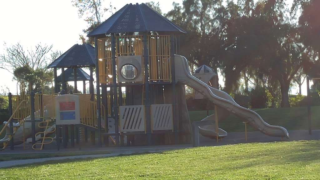 David Jones Park | 4200-4398 Lowry Rd, Fremont, CA 94555, USA | Phone: (510) 494-4300