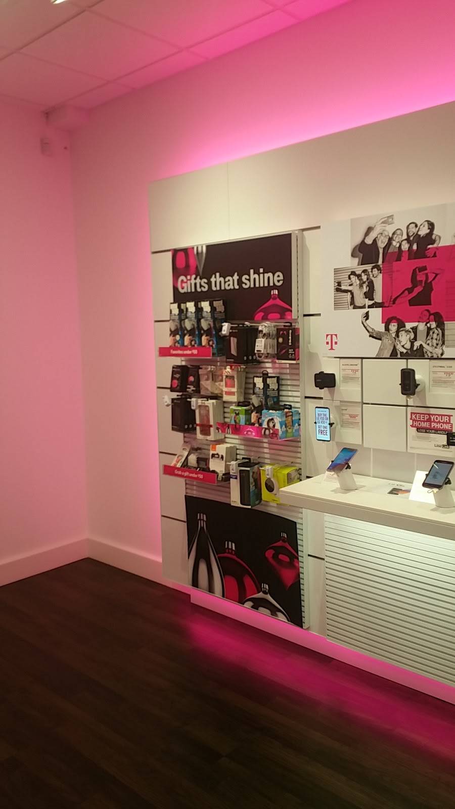 T-Mobile | 301 NW 28th St, Fort Worth, TX 76164, USA | Phone: (817) 900-8146