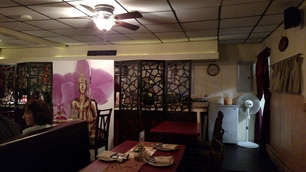 Twist On Thai Cafe | 430 River Styx Rd, Hopatcong, NJ 07843, USA | Phone: (973) 810-3777