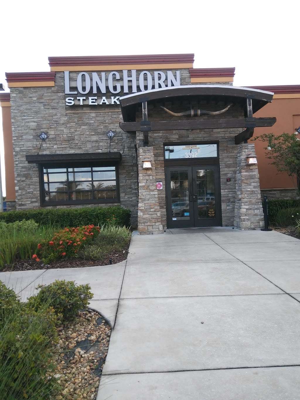 LongHorn Steakhouse | 3392 US Hwy 98 N, Lakeland, FL 33809, USA | Phone: (863) 859-7817