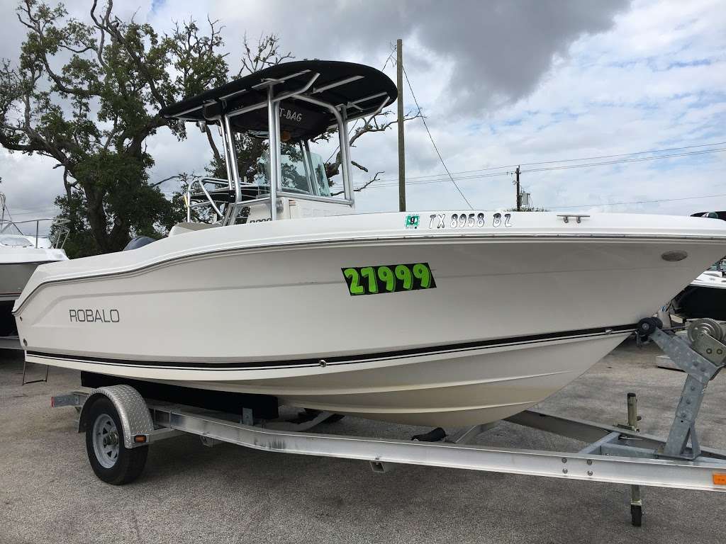 Gulf Coast Boating Center | 801 Marina Bay Dr, Kemah, TX 77565, USA | Phone: (281) 334-7799