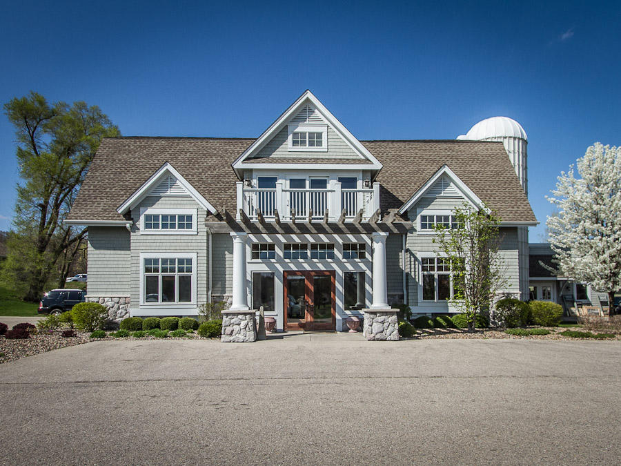 Lowell Custom Homes | 401 Geneva National Ave S, Lake Geneva, WI 53147, USA | Phone: (262) 245-9030