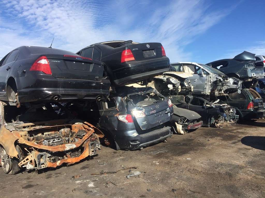 Best Auto Wrecking LLC | 3250 W Broadway Rd, Phoenix, AZ 85041, USA | Phone: (602) 243-8499