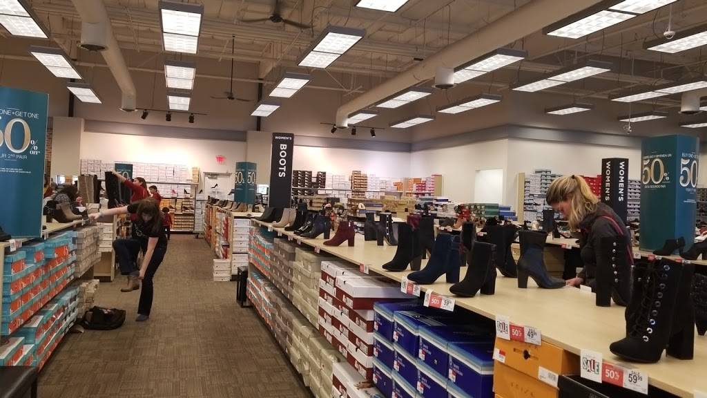 Off Broadway Shoe Warehouse | 13400 Jamboree Rd, Irvine, CA 92602 | Phone: (714) 665-0559