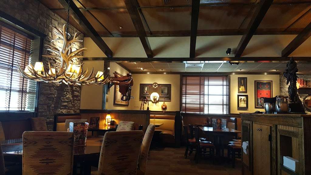 LongHorn Steakhouse | 6201 East Sam Houston Pkwy N, Houston, TX 77049, USA | Phone: (281) 436-1405