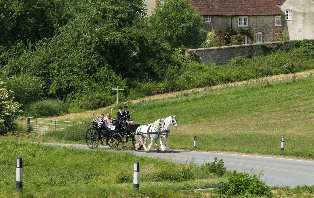 The Horse Drawn Carriage Company | Ashurstwood, Ashurst Wood RH19 3SA, UK | Phone: 07821 742016