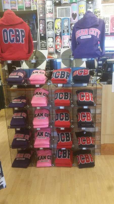 Jillys T-Shirt Factory, LLC | 762 Boardwalk, Ocean City, NJ 08226 | Phone: (609) 385-1234 ext. 2