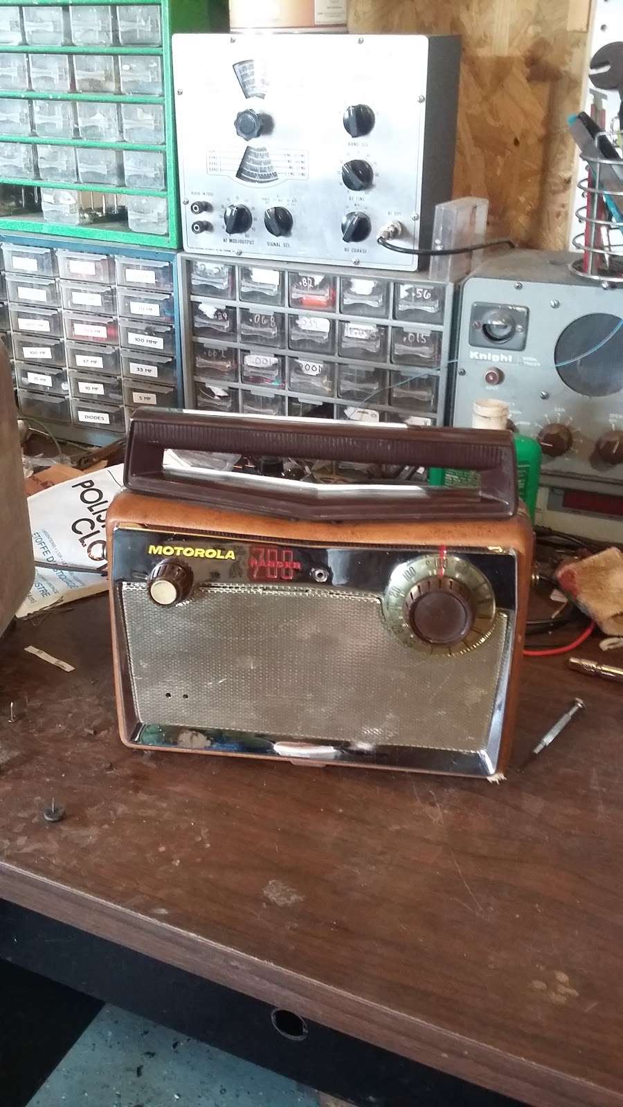 Antique Radio And Television Repair | 18641 County Rd 175 E, Summitville, IN 46070, USA | Phone: (765) 615-2187