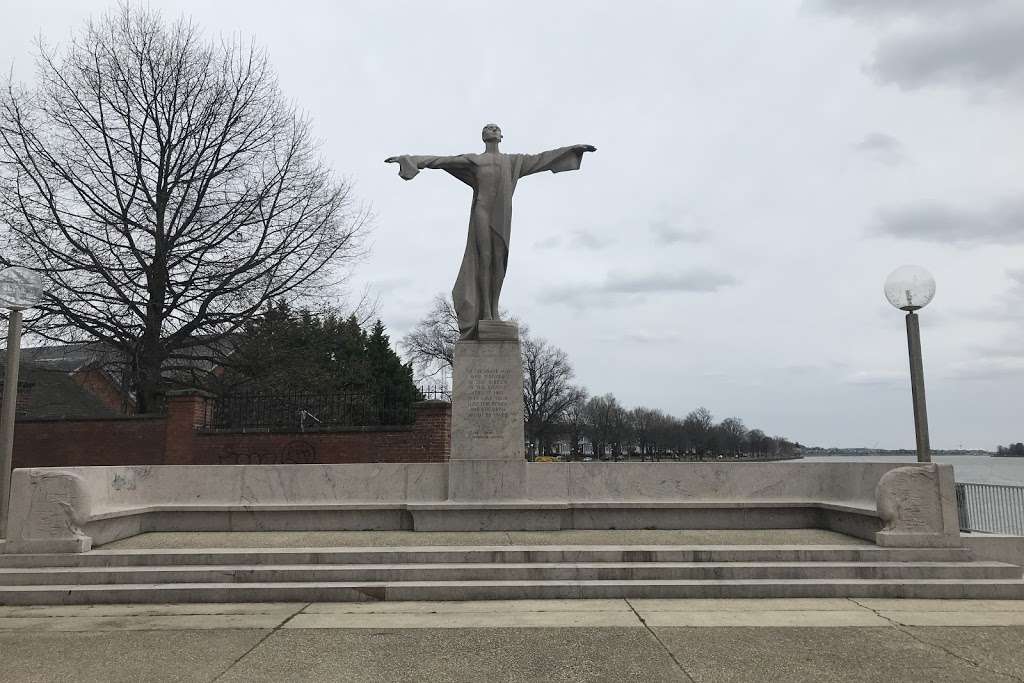 Titanic Memorial | Washington, DC 20005, USA | Phone: (202) 354-2211