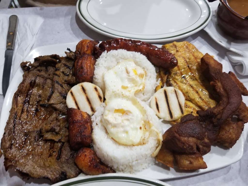 Paraiso Colombiano | 106-20 Corona Ave, Flushing, NY 11368, USA | Phone: (718) 699-5054