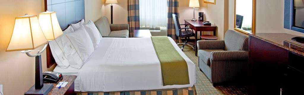 Holiday Inn Express North Bergen - Lincoln Tunnel | 2600 Tonnelle Ave, North Bergen, NJ 07047, USA | Phone: (201) 866-0400