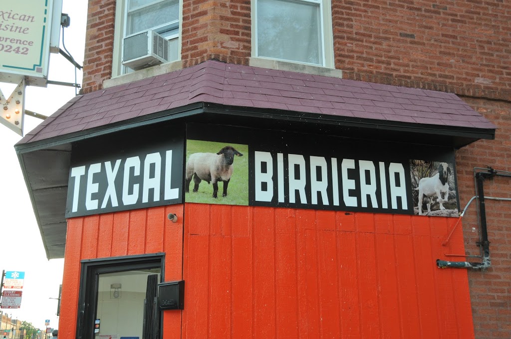 Birrieria el Texcal | 3700 W Lawrence Ave, Chicago, IL 60625, USA | Phone: (773) 240-9772