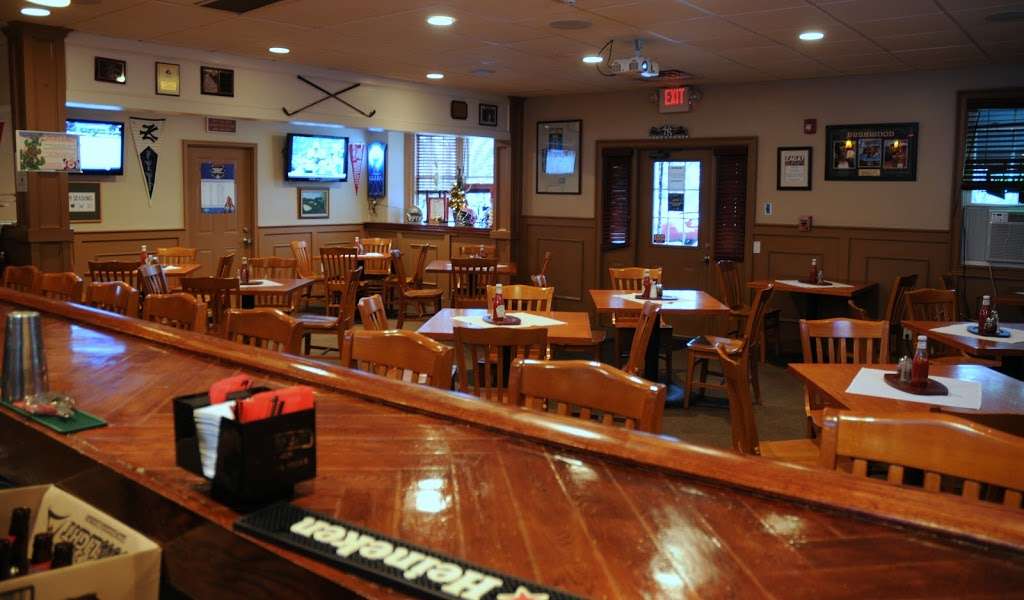 Vazzys 19th Hole | 2390 Easton Turnpike, Fairfield, CT 06825, USA | Phone: (203) 396-0147