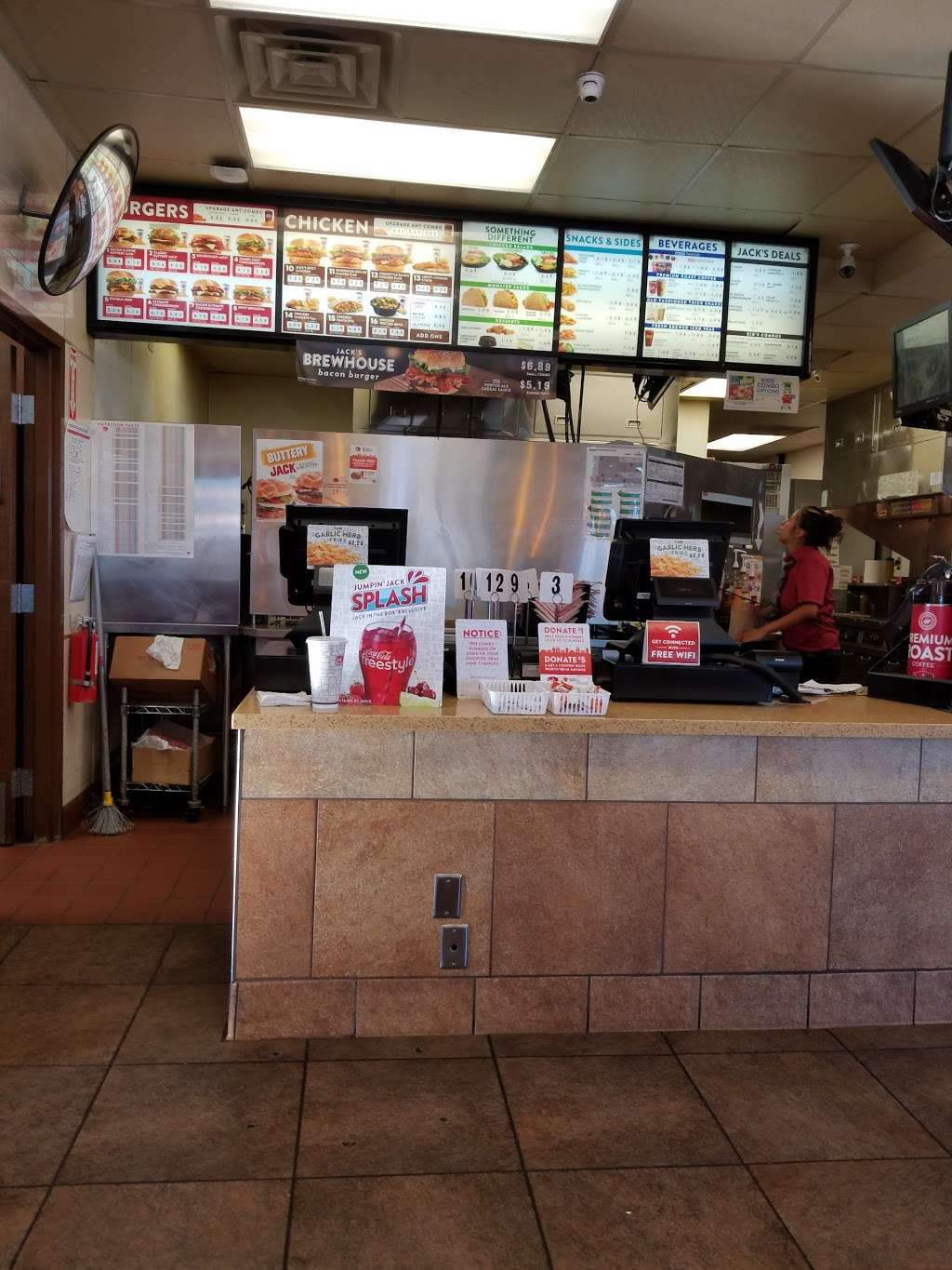 Jack in the Box | 4640 E Russell Rd, Las Vegas, NV 89120, USA | Phone: (702) 433-9100