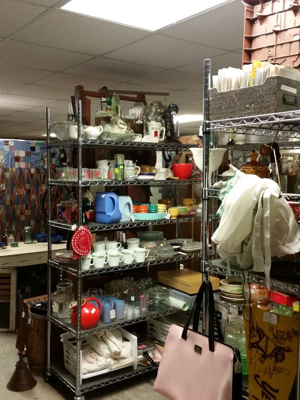 Highway 13 North Antiques And Collectibles | 480 MO-13, Warrensburg, MO 64093, USA | Phone: (660) 747-9664