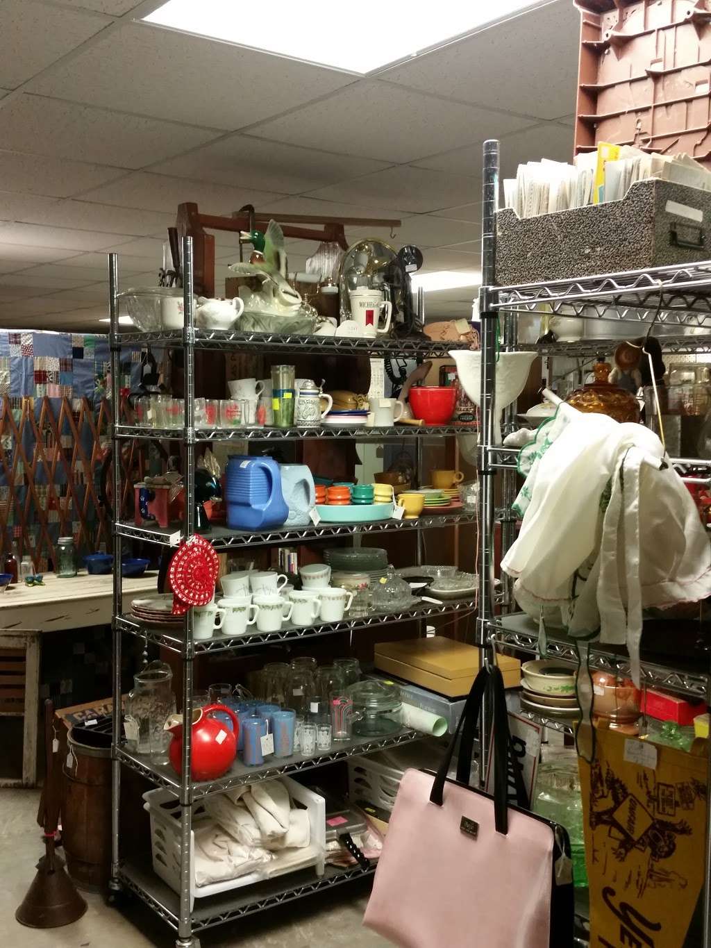 Highway 13 North Antiques And Collectibles | 480 MO-13, Warrensburg, MO 64093 | Phone: (660) 747-9664