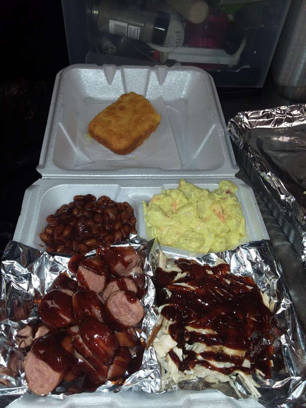 Hatchet House BBQ Restaurant/Caterer | 12 E Washington St, Roachdale, IN 46172, USA | Phone: (765) 522-5227