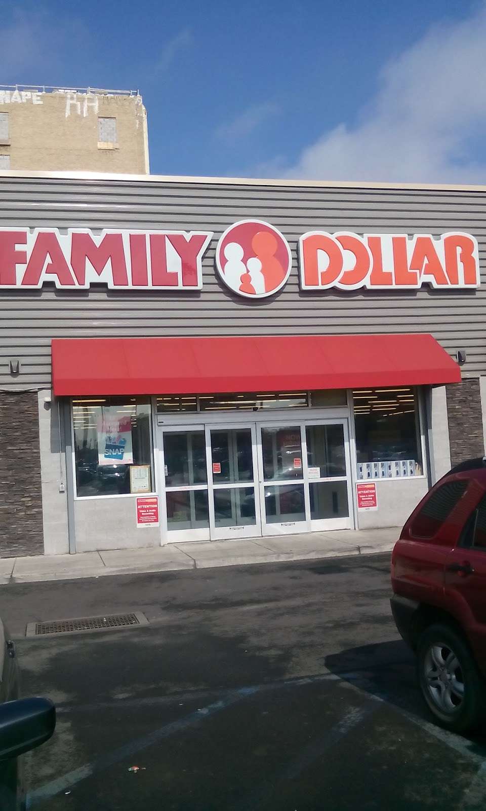 Family Dollar | 701 W Lehigh Ave, Philadelphia, PA 19133, USA | Phone: (267) 758-8987