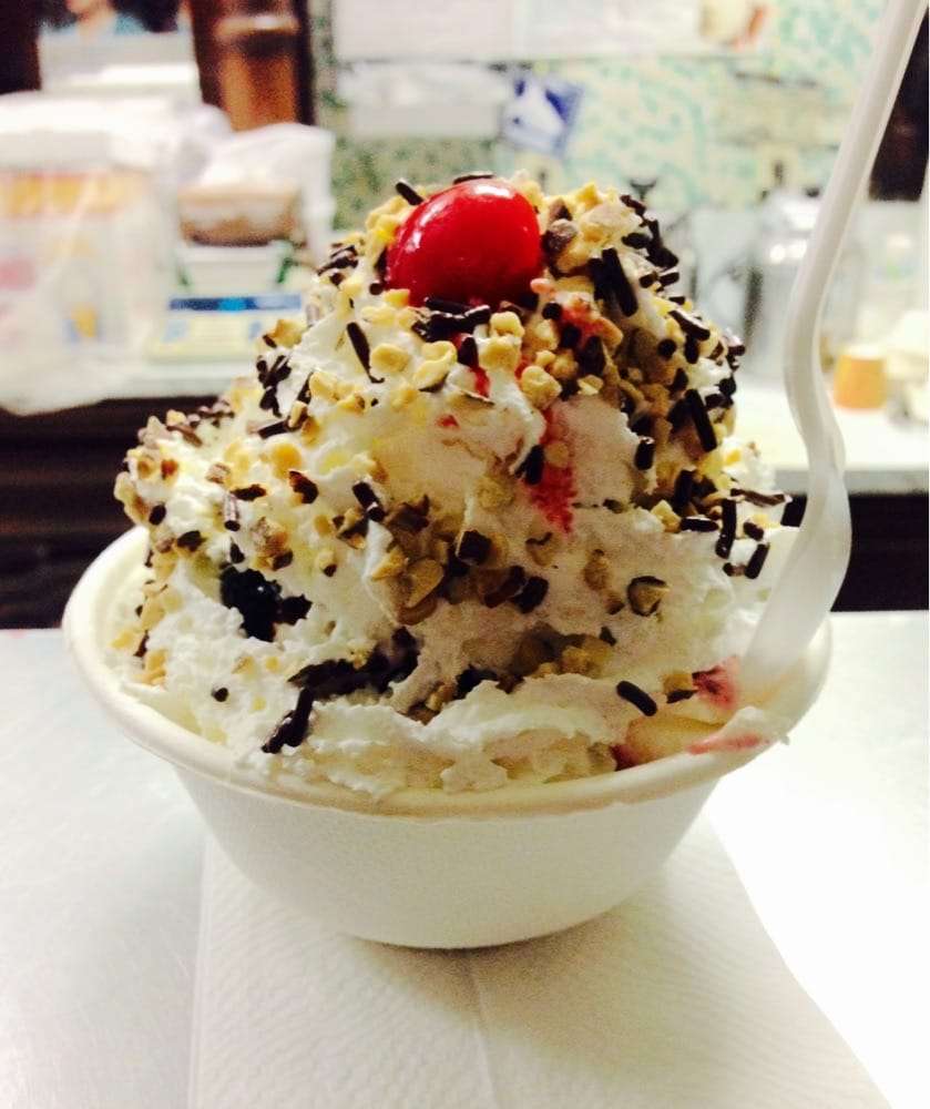 Clancys Ice Cream Parlour | 1234 Manor Blvd, San Leandro, CA 94579, USA | Phone: (510) 556-4105