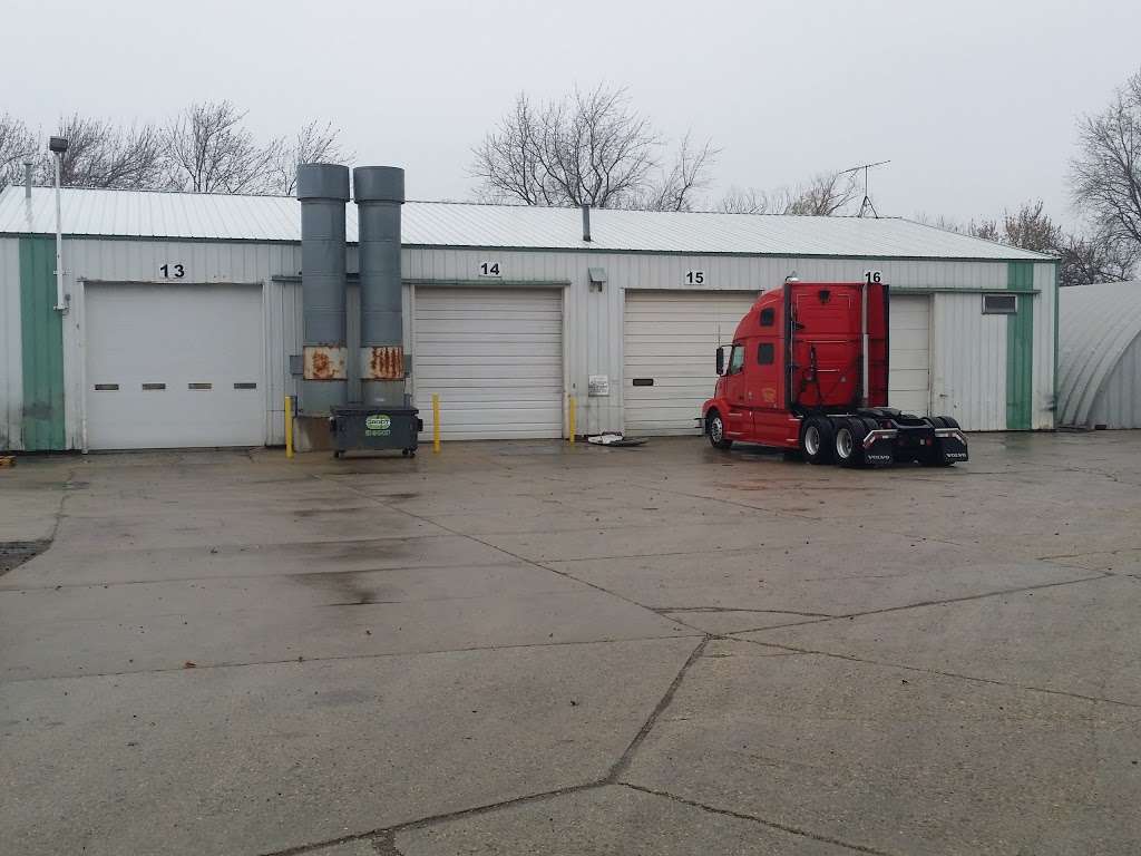 CIT Trucks - Grayslake, IL | 22570 IL-60, Grayslake, IL 60030, USA | Phone: (847) 223-6666