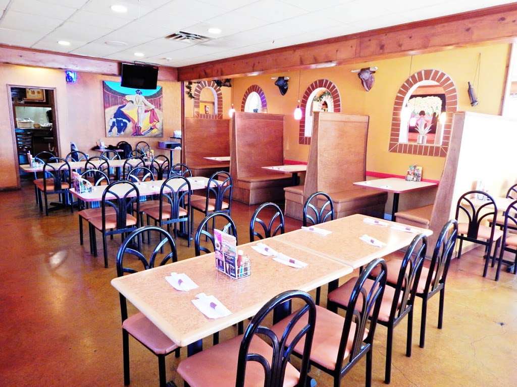 Las Palmas Mexican Restaurant | 250 Conner St, Noblesville, IN 46060, USA | Phone: (317) 770-4667