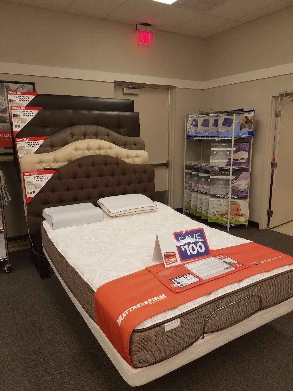 Mattress Firm Titusville | 3135 Columbia Blvd Ste 102, Titusville, FL 32780, USA | Phone: (321) 383-9747