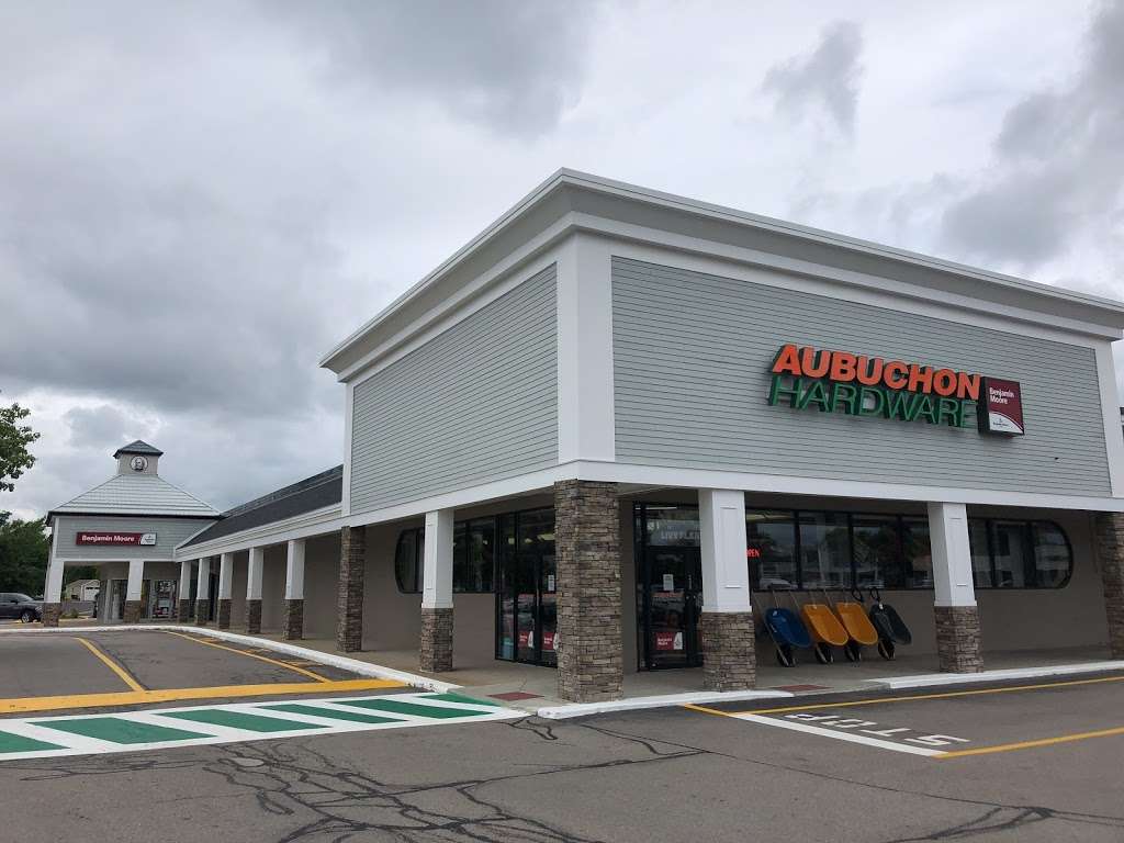 Aubuchon Hardware 265 East Central Street, Franklin, MA 02038, USA