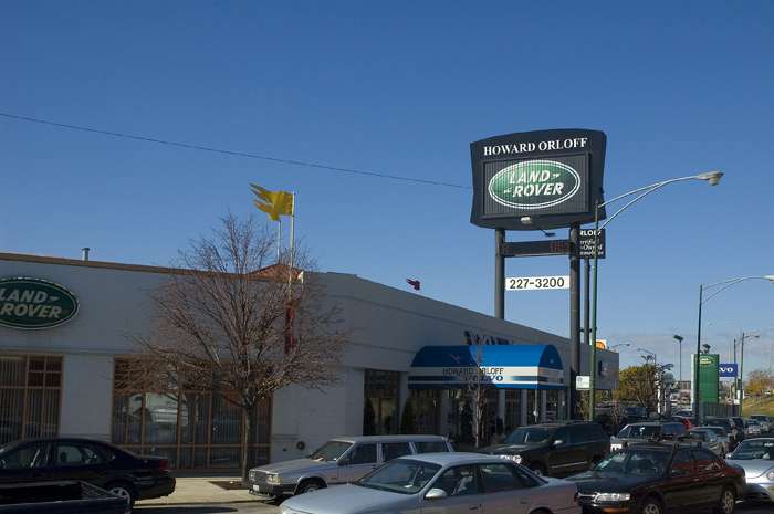 Land Rover Chicago | 1924 N Paulina St, Chicago, IL 60622, USA | Phone: (773) 227-3200